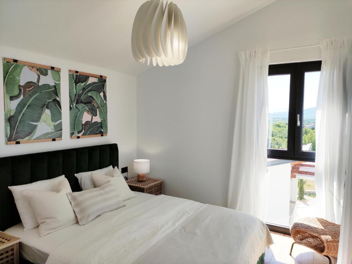 Villa Lazy 8